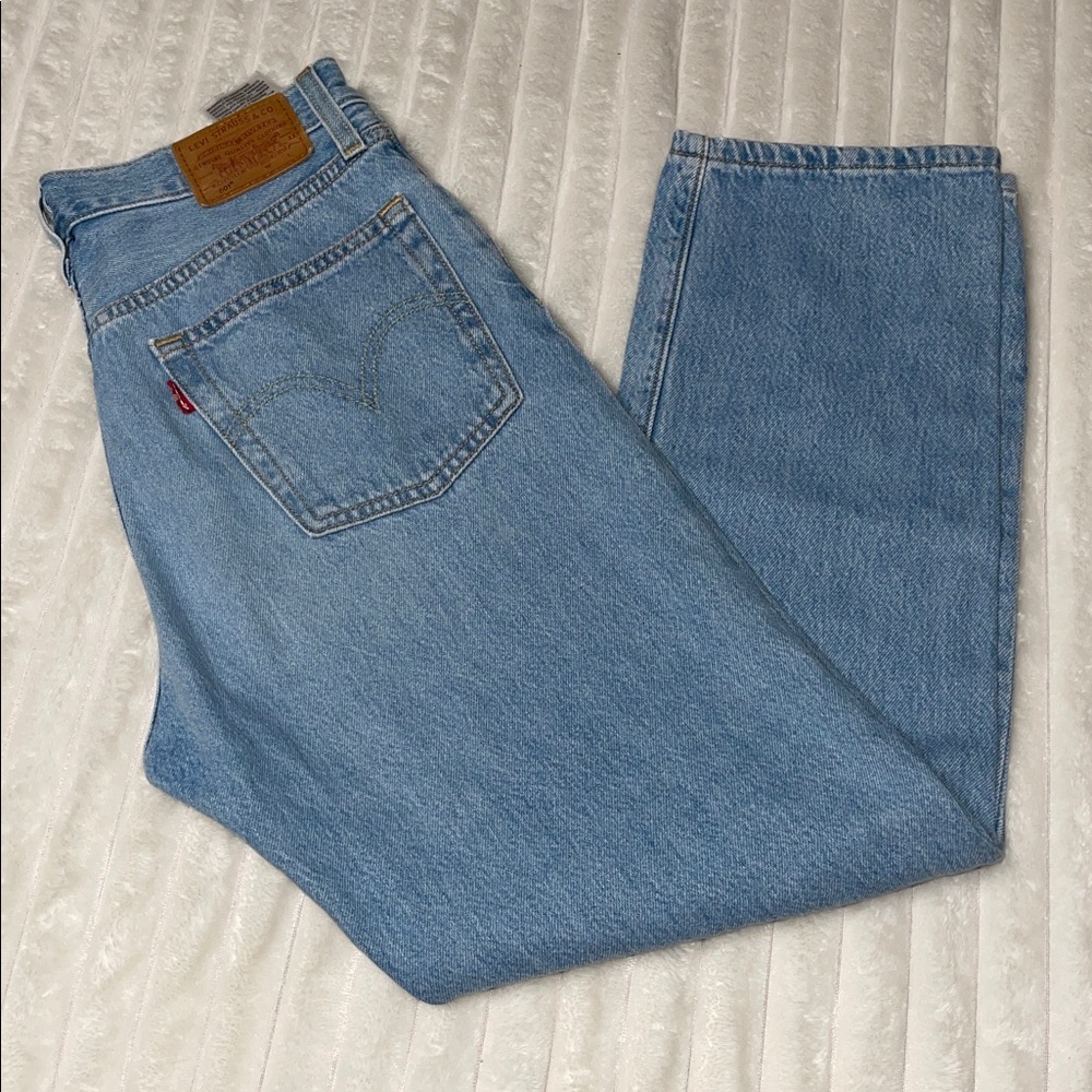 Levi's 501 Women's Light Blue High-Rise Straight Jeans | Size 26